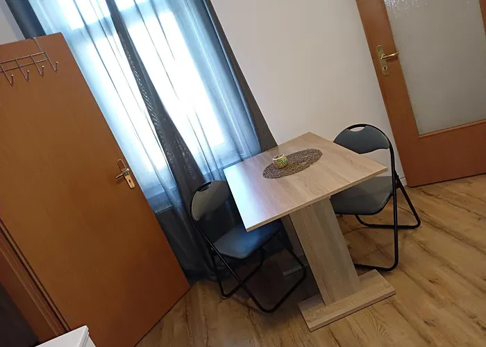 Stella's Monteurswohnungen شقة *